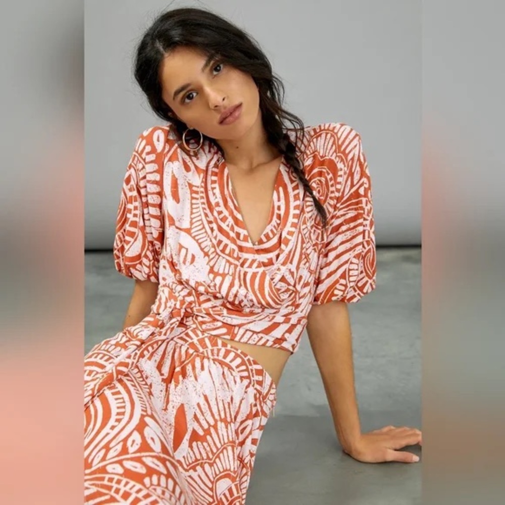 EUC Anthropologie Boho Bodhi Rust and White Wrap Tied Puff Sleeve Blouse